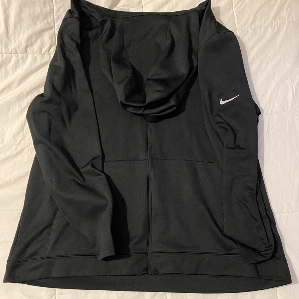Nike Dri-FIT Black Apparel